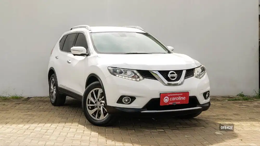NISSAN X-TRAIL 2.5  AT 2015 - GARANSI SELAMA 1 TAHUN (UNIT SIAP PAKAI)