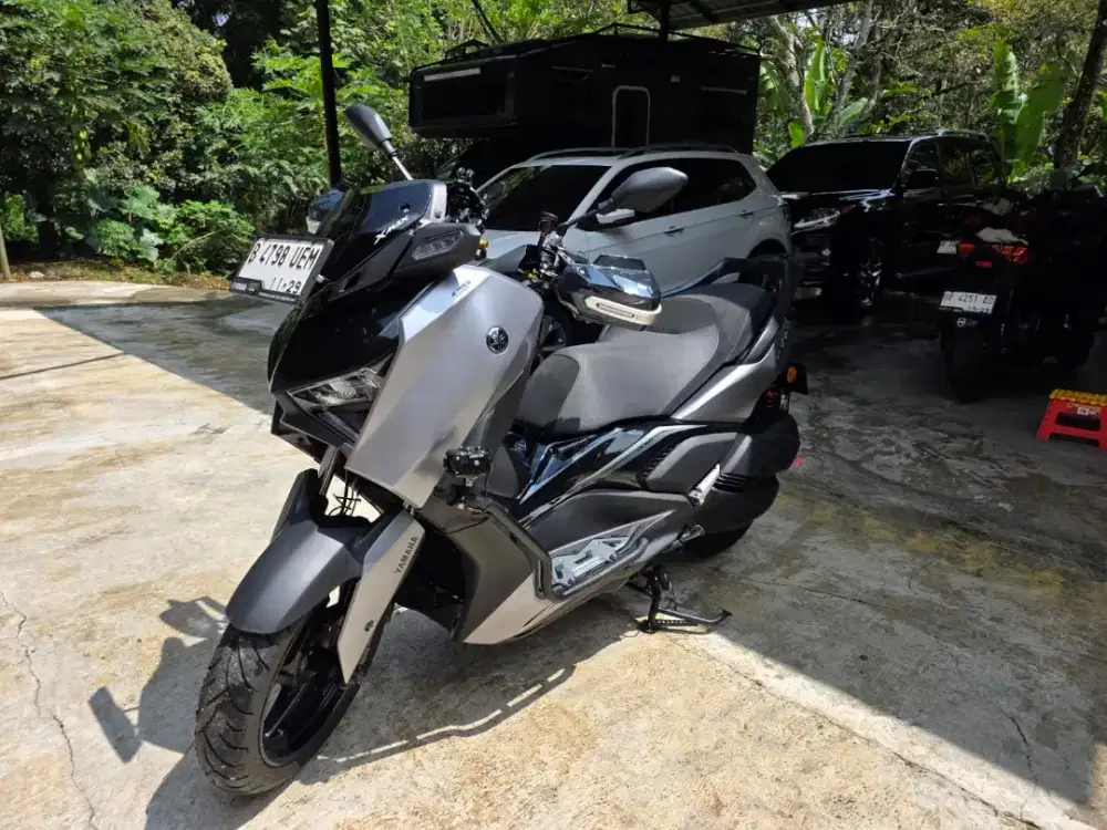 Yamaha Xmax 2024 connectee