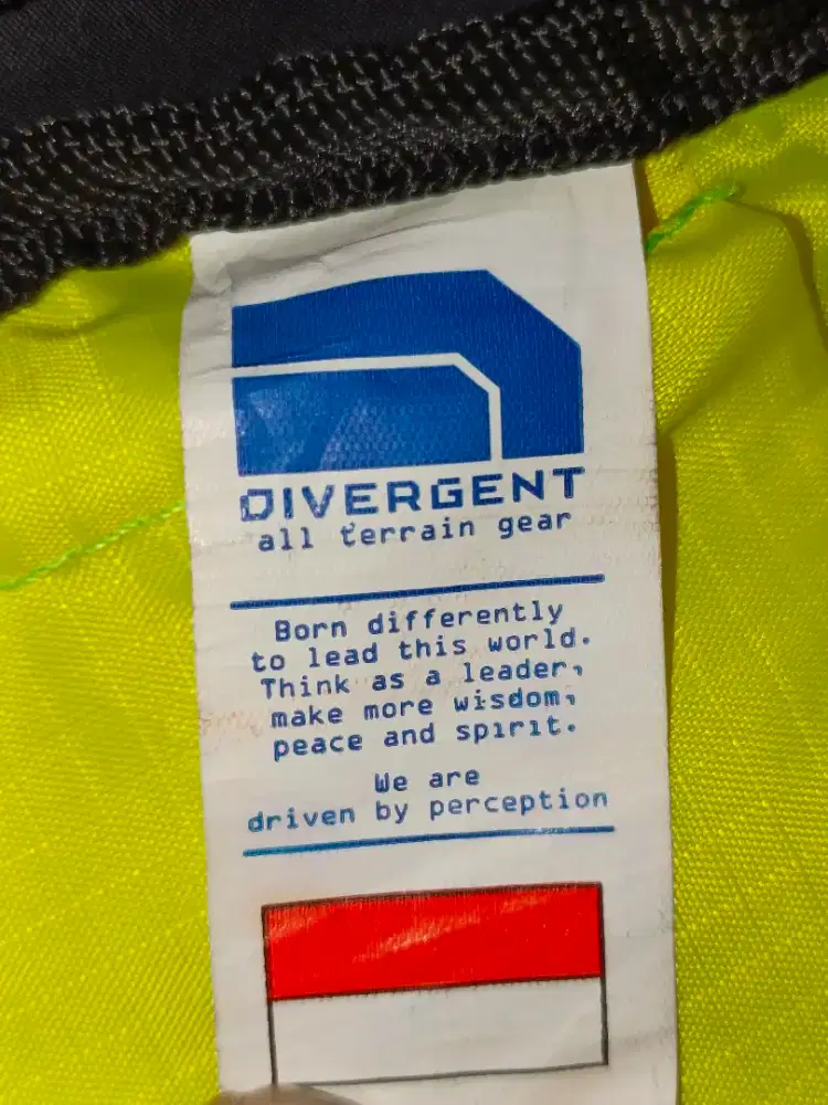 Berlin Backpack Divergent Poliester Ringan