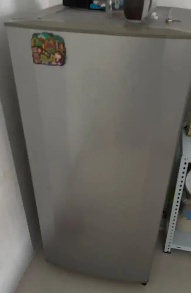 Kulkas lg jarang dipakai masih original