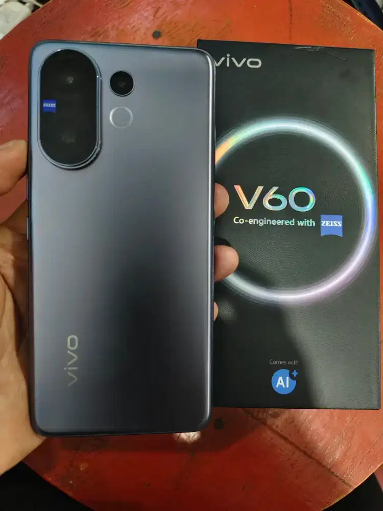vivo V60 5G ram 12/512gb
