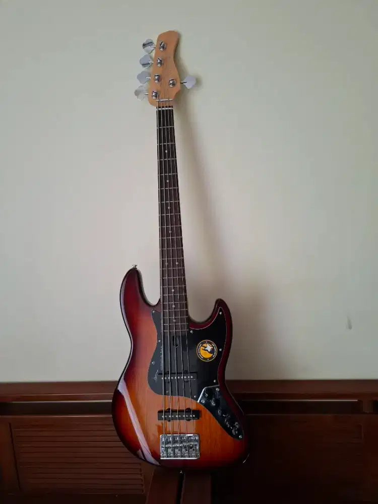 Bass Sire V3 5 String Super Like New