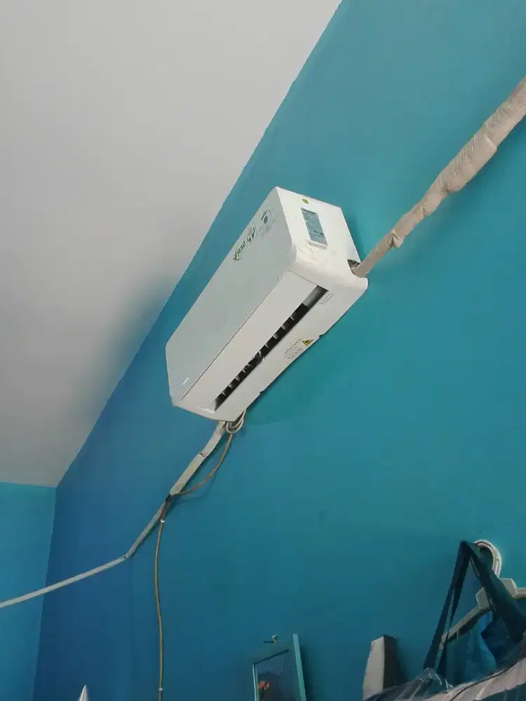 AC Changhong setengah peka