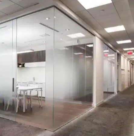 jasa pemasangan sticker kaca sanblast buram & kaca film one way