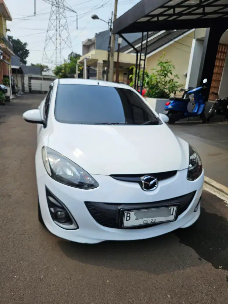 Mazda 2 2013 Bensin