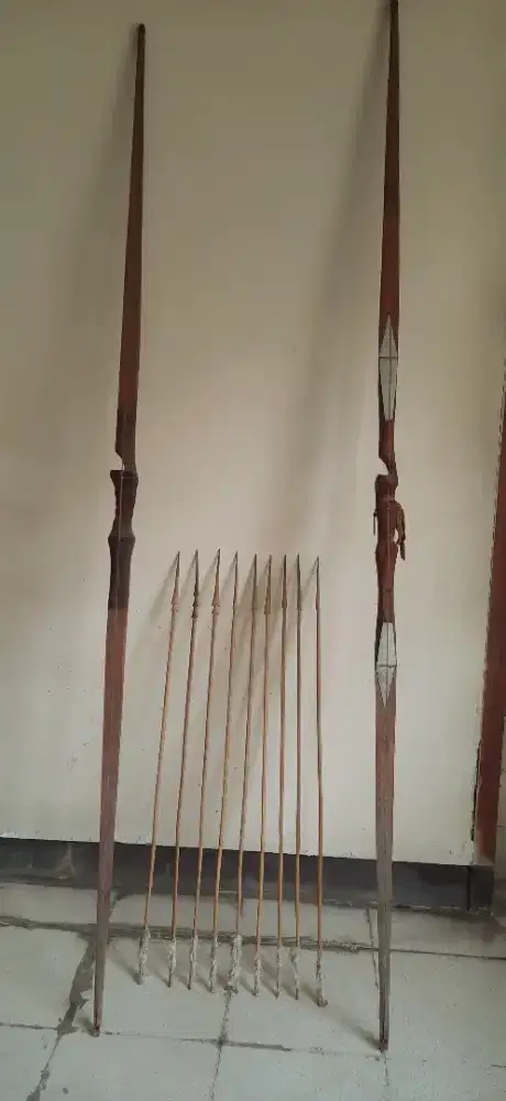 Busur & anak  panah suku Dayak