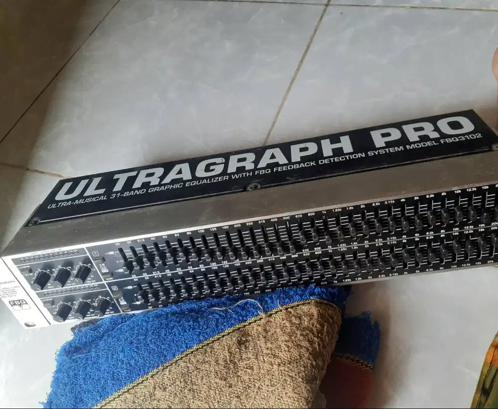 Grafhic equalizer behringer ultragraph pro