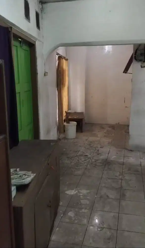 Disewakan Rumah Lama 1,5 Lantai Di Mainroad jl. Cicaheum Bandung