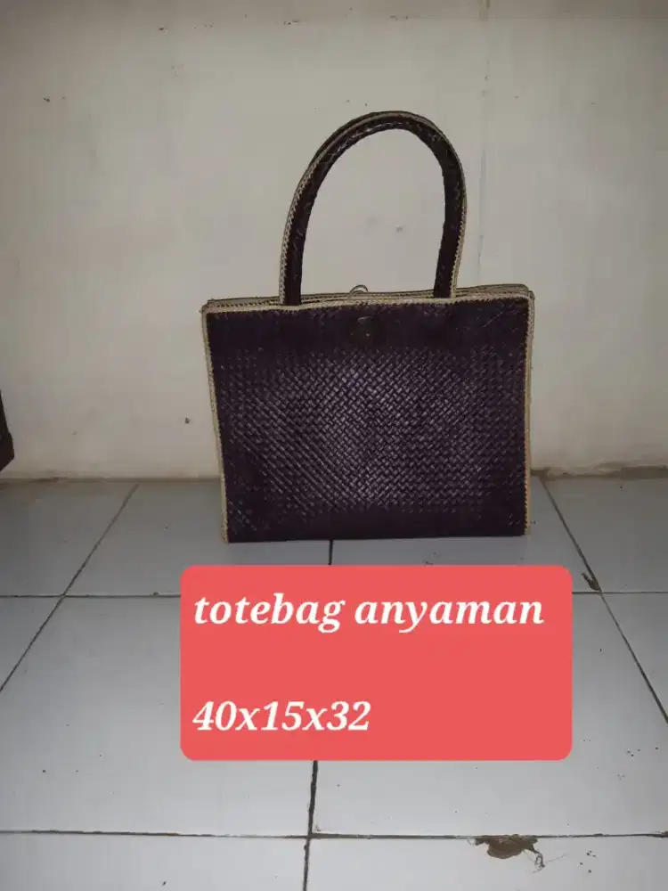 TAS TOTEBAG ANYAMAN