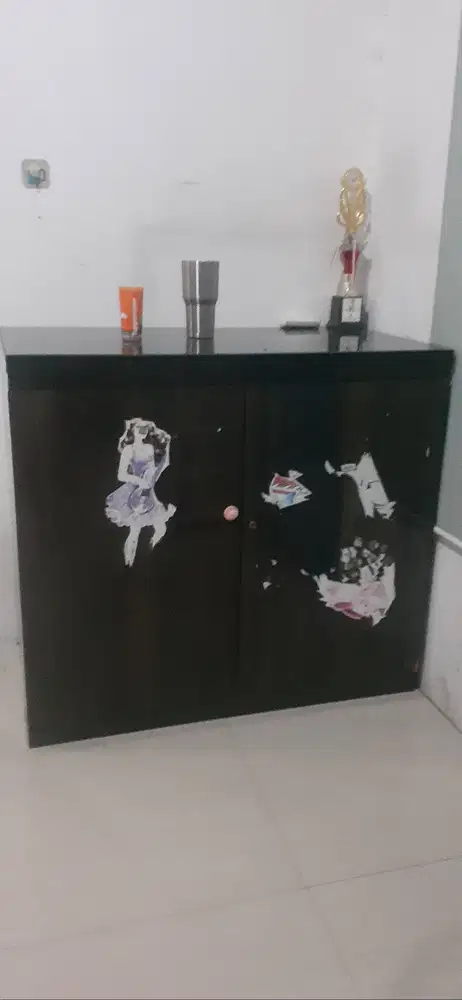 Lemari atau kabinet bawah (top table granite)