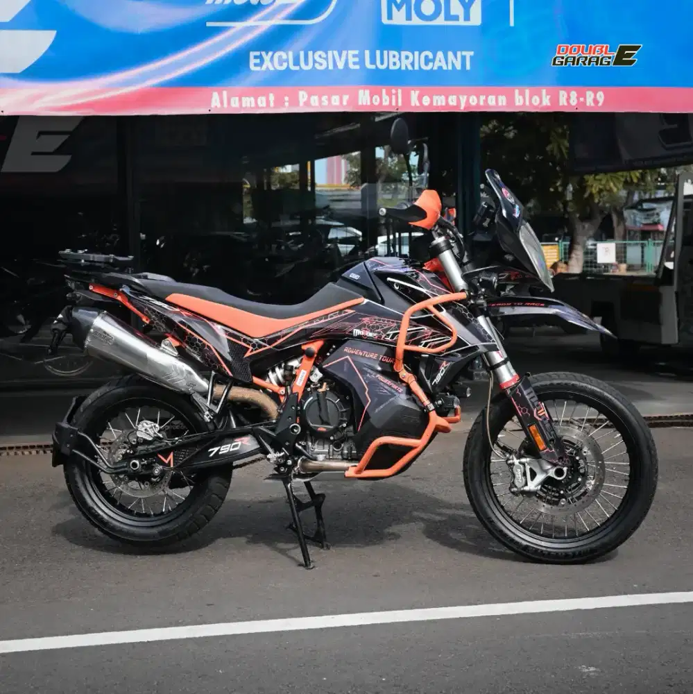 KTM 790R ADVENTURE PUTIH 2021
SIAP TOURING