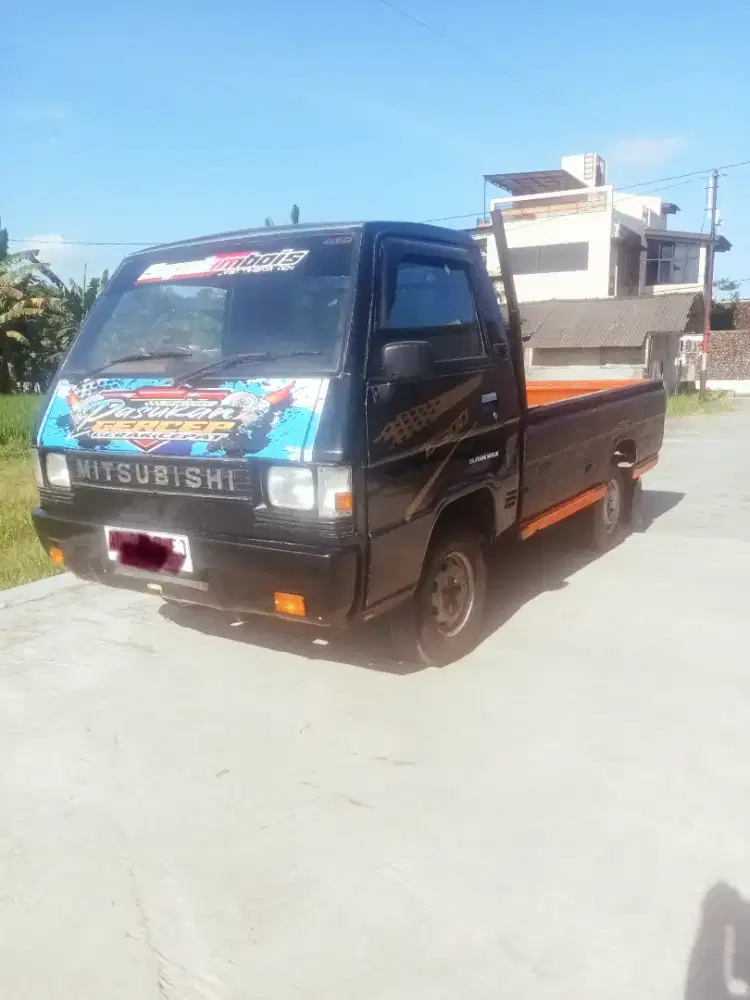 Pickup L300 bensin 86