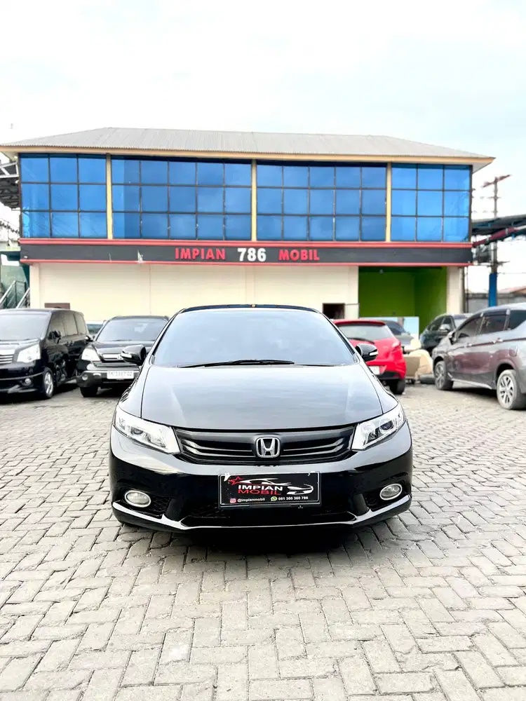 Honda Civic 2.0 A/T Hitam 2012 corolla altis mazda 3 ford focus camry