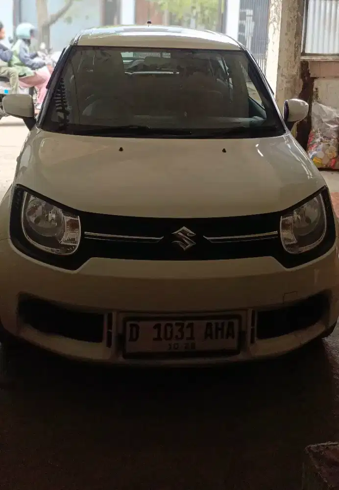 Ignis GL- MT putih 2018