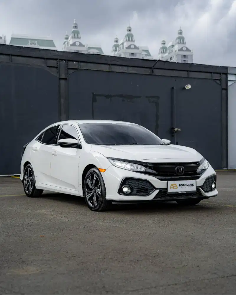 Honda Civic Turbo Hatchback 1.5 E CVT 2018