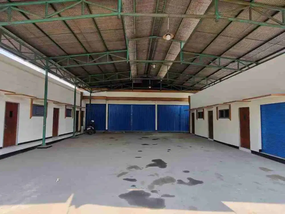 Disewakan Gudang Atau Ruko 3 Lantai Luas 950 M2 di Pinggir Jl Raya Karawaci Tangerang