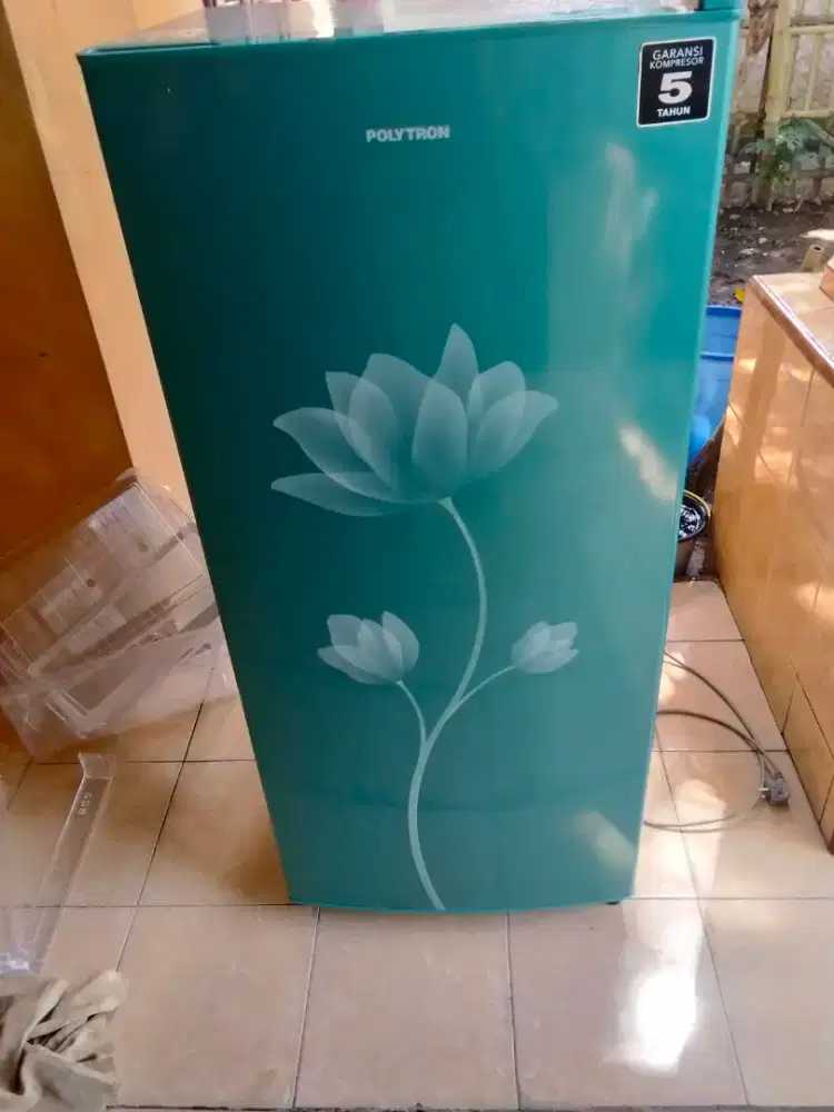 Kulkas Polytron  masih Joss sy ksih garansi