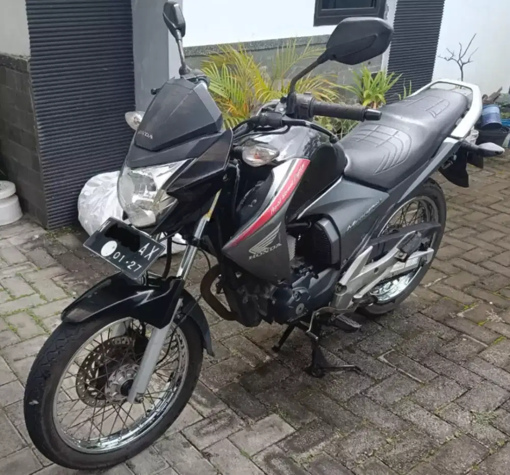 New Megapro Monoshock Karbu