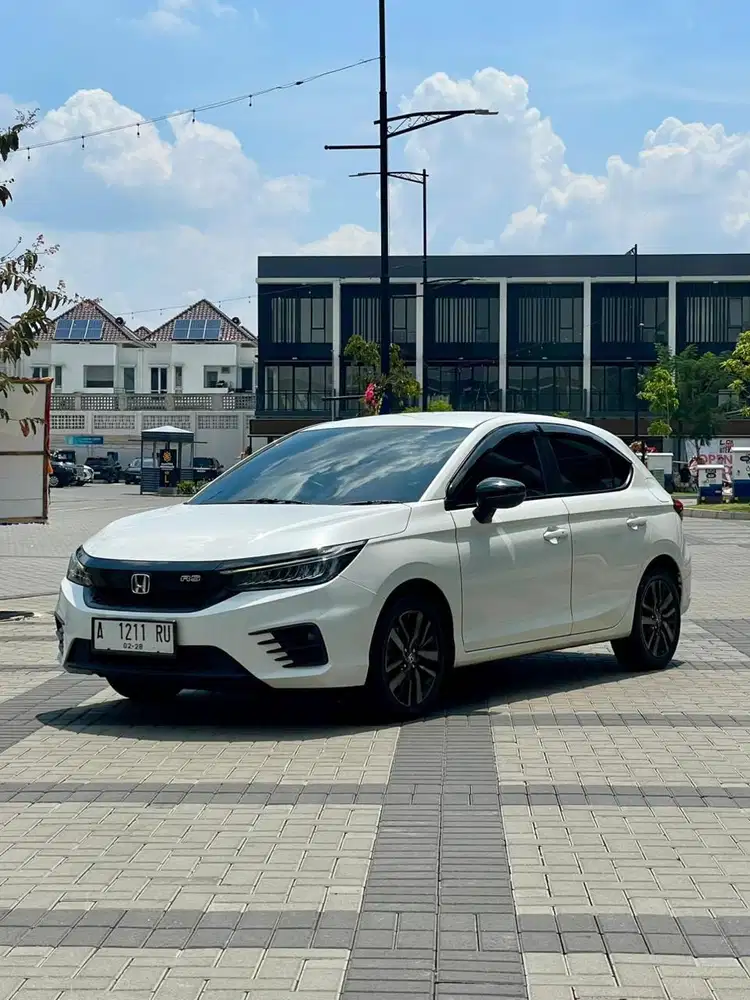 Honda City hatchback RS AT 2022 Putih