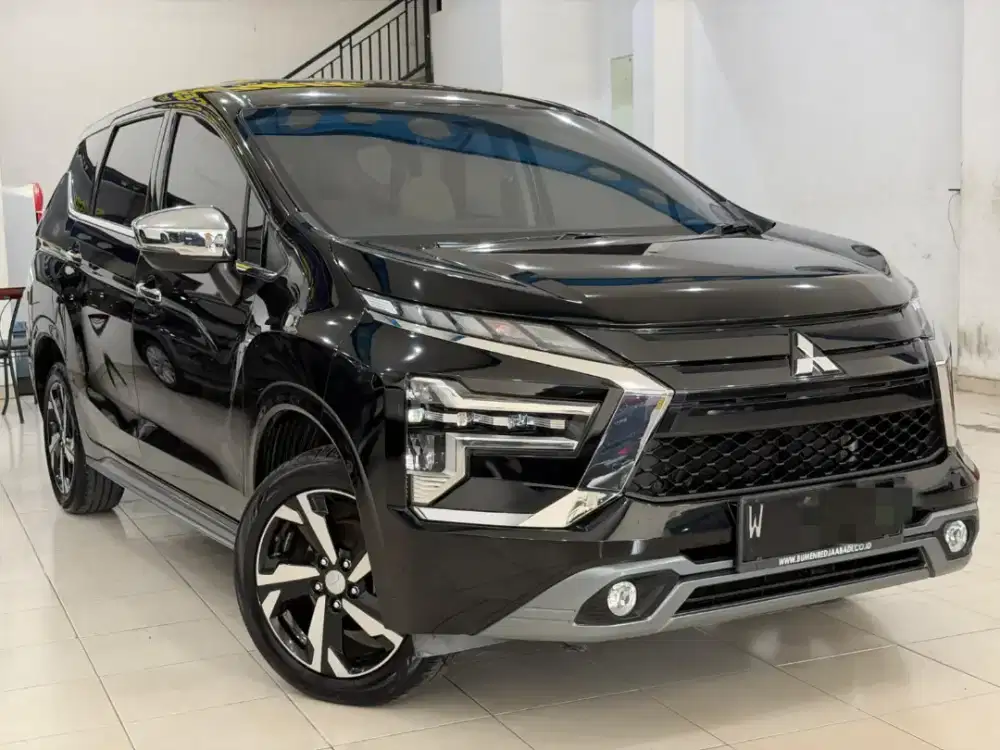 Mitsubishi Xpander Ultimate 2022 Matic Hitam Tanpa PR