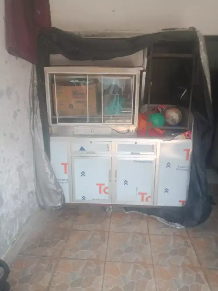 Jual peralatan untuk dagang