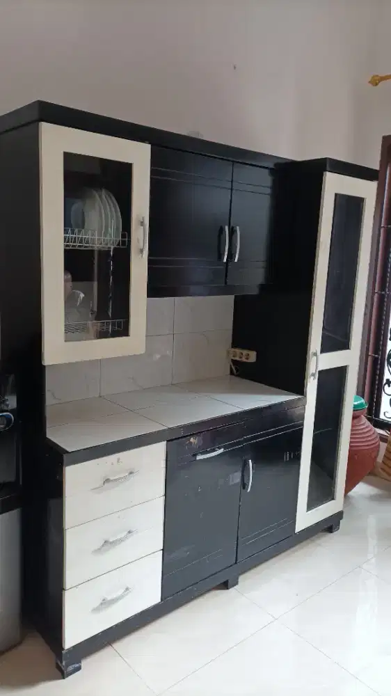 Jual Lemari Piring Bekas