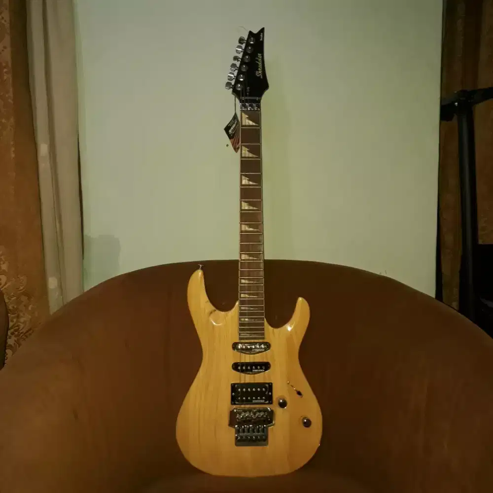 Shredder Giar listrik