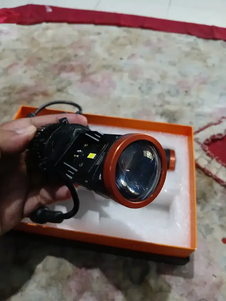 Lampu utama depan YH4 7LED MOBIL