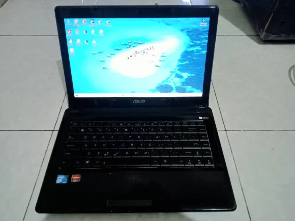 ASUS K42JZ / Core i5 / Radeon  HD 7400M / 320Gb / 4Gb / 1Jam / SEHAT