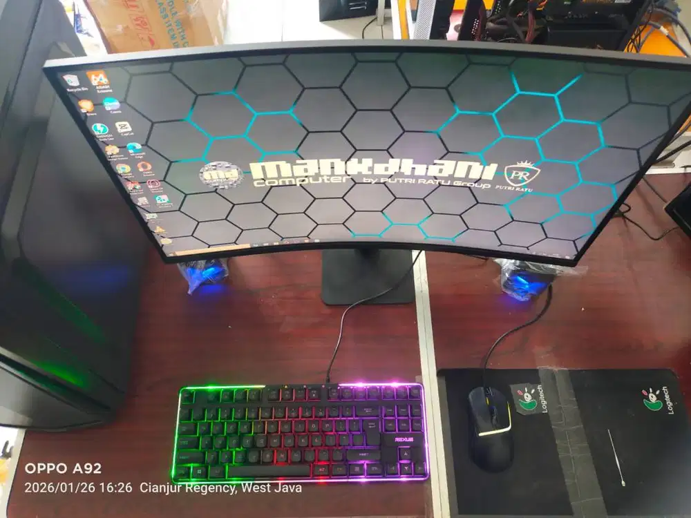 PC Fullset Lengkap Intel Core i5 + Monitor Curve 27 inci