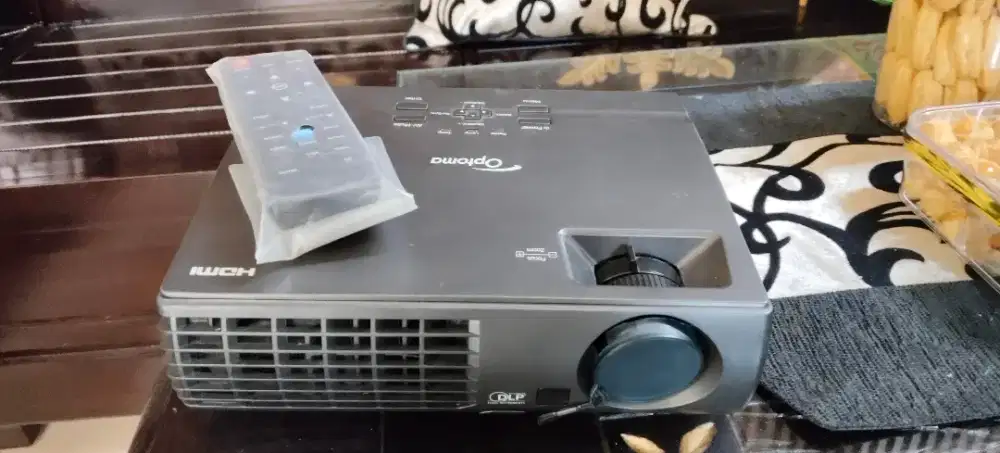 Proyektor Optoma X304