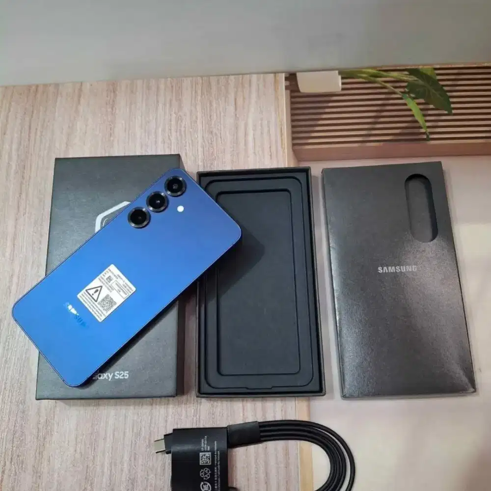 SAMSUNG S25 BASE 12/256GB NAVY