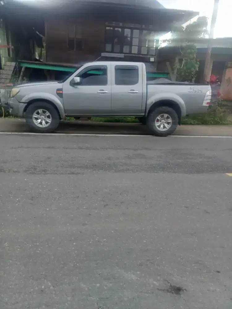 Jual Ford Ranger 2.5 tahun 2010 Manual