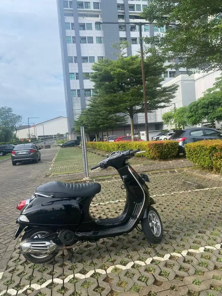 DIJUAL VESPA S 125 iget 2019