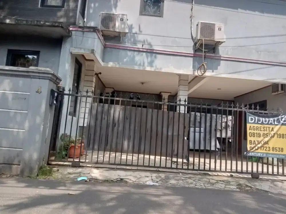 DIJUAL RUMAH KOS 10 KAMAR BELAKANG MAL CITOS JAKSEL