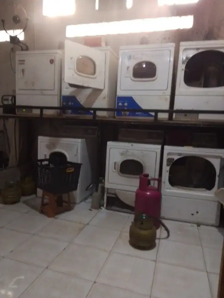 Cari karyawan Laundry dan kurir yg brpengalaman