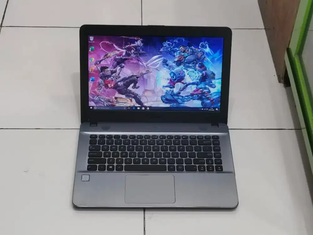 Asus vivobook x441uar intel core i3 gen 8 ram 4 gb ssd 240 gb