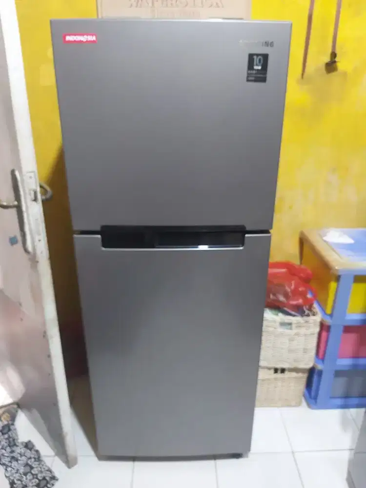 Kulkas samsung RT19M300BGS