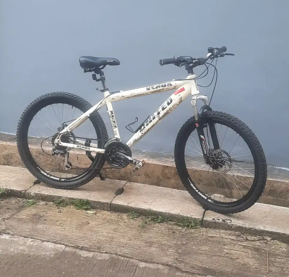Jual sepeda mtb united venos uk 26 speed 8+3.