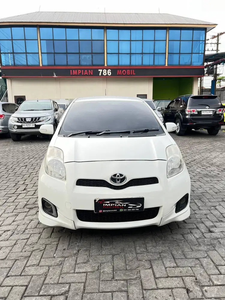 TDP 26JT Toyota Yaris E M/T Putih 2012 jazz s mazda 2 r swift st ford