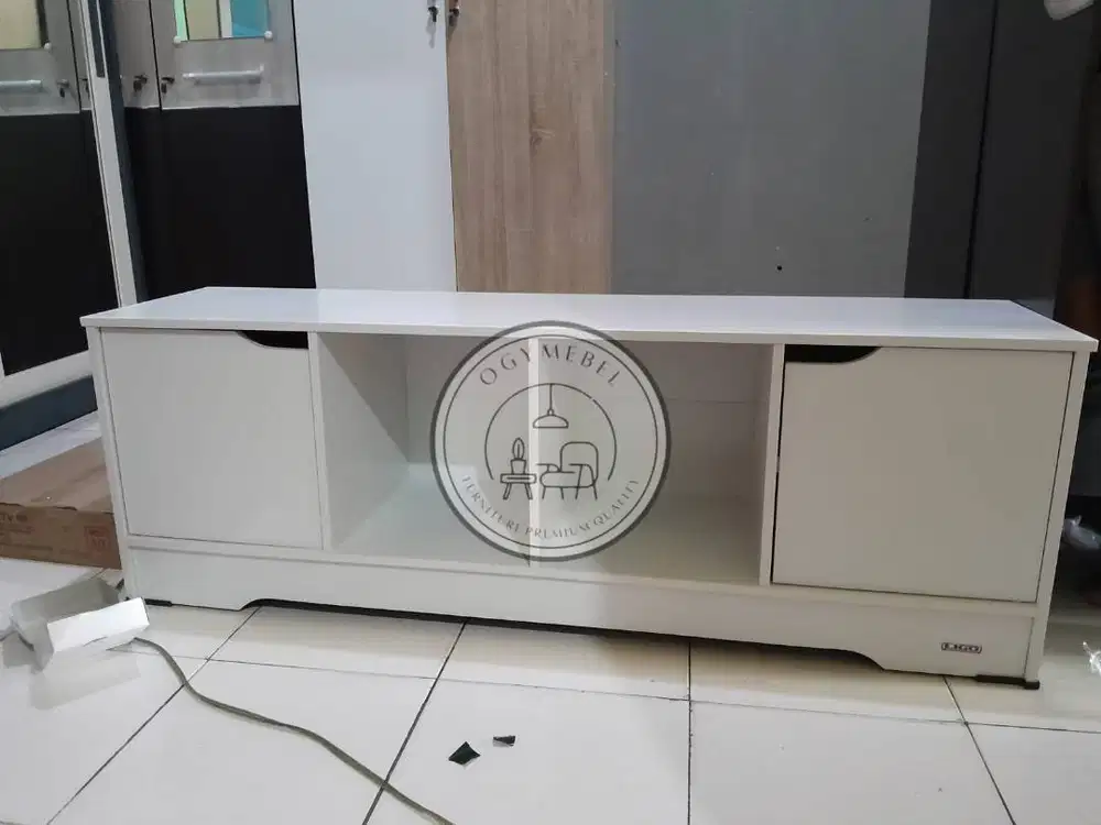 READY MEJA TV 50 INCHI TERLARIS SALE