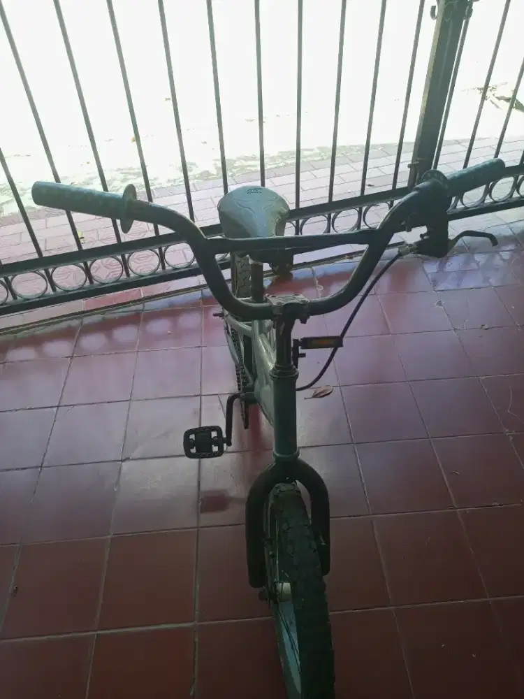 Sepeda BMX anak ukuran 16 inch