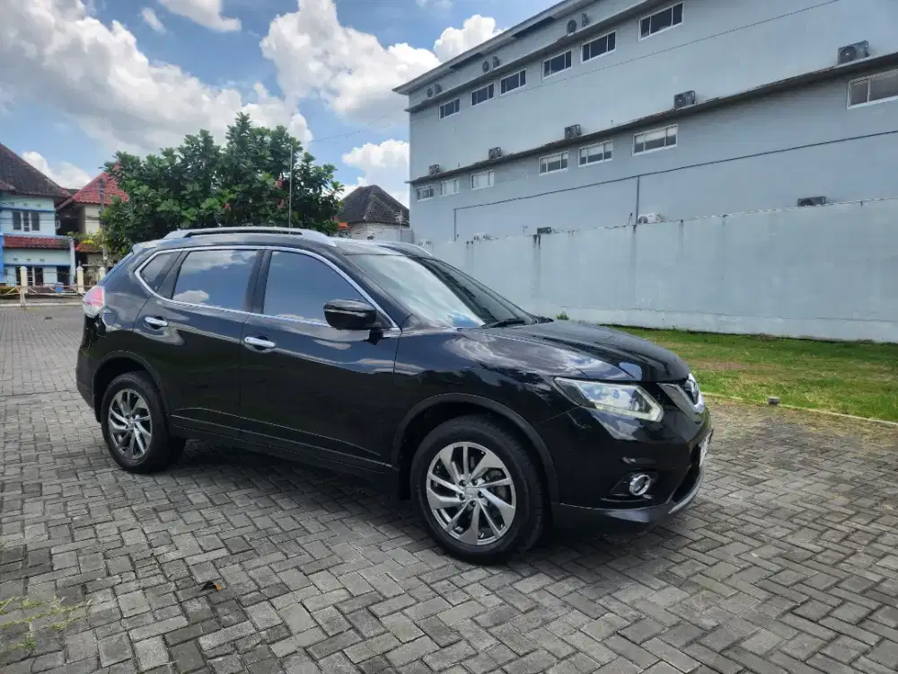 DP10JT// XTRAIL 2.5 T32 AT