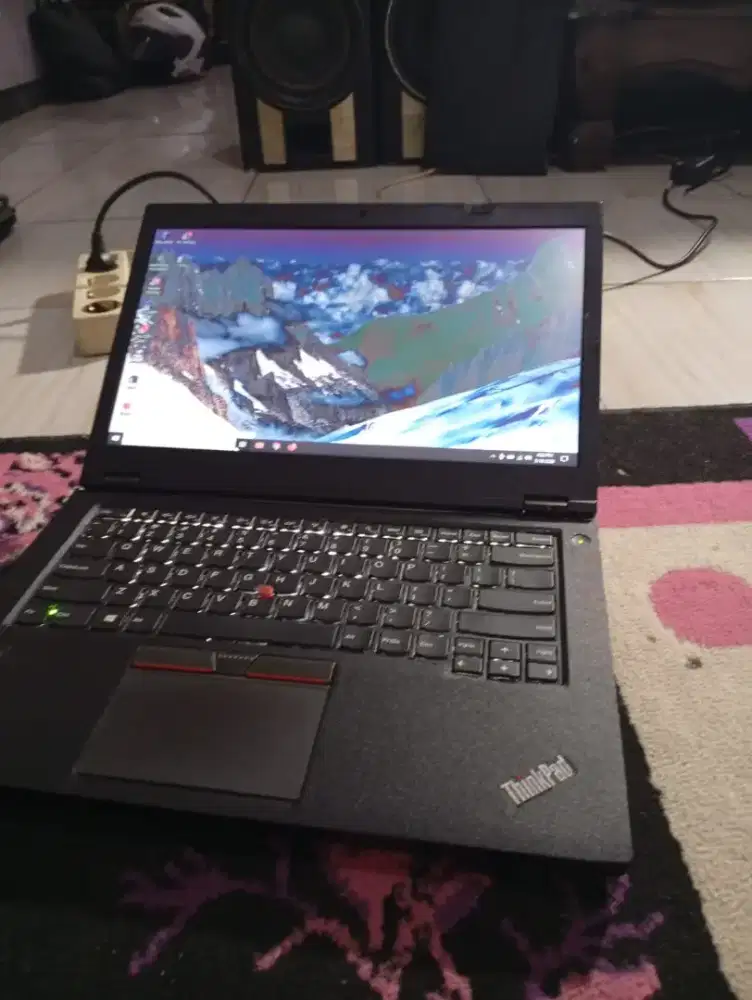 Laptop Thinkpad T450s Core i5 Generasi 4 Ram10GB Ssd 128Gb