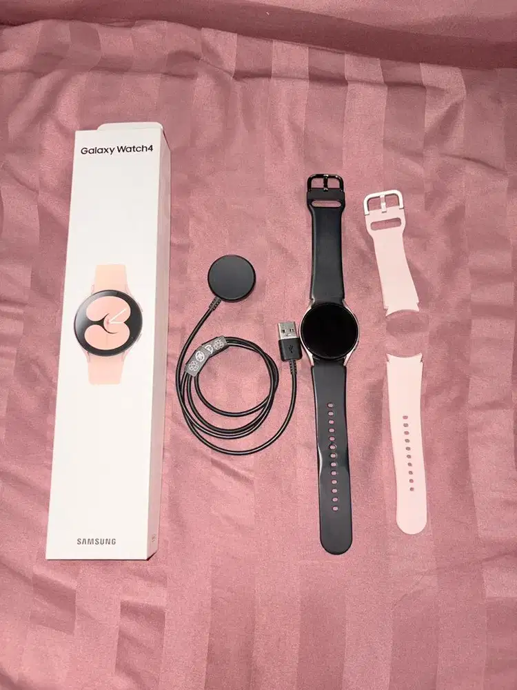 WTS Galaxy Watch 4