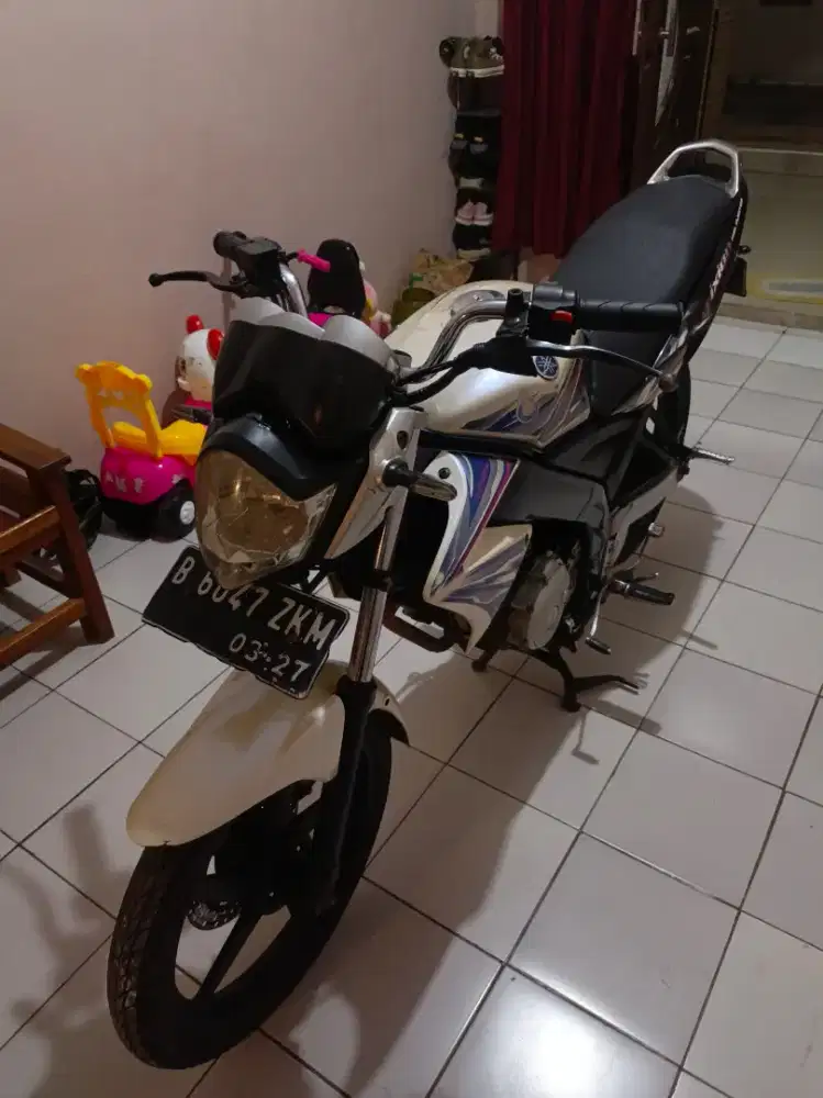 Jual vixion 2011