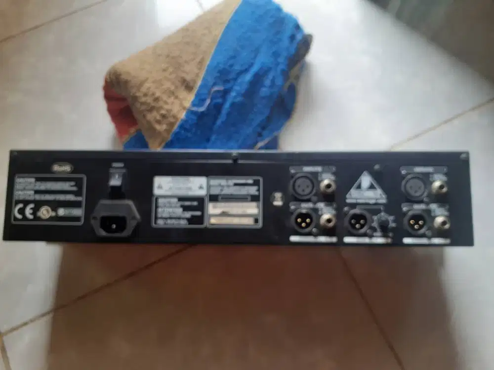 Grafik equalizer behringer fbq 3102