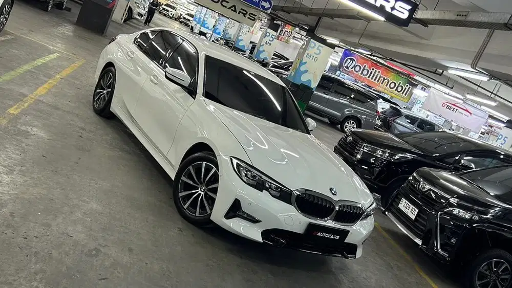 BMW 320i G20 SPORT AT 2021/2022