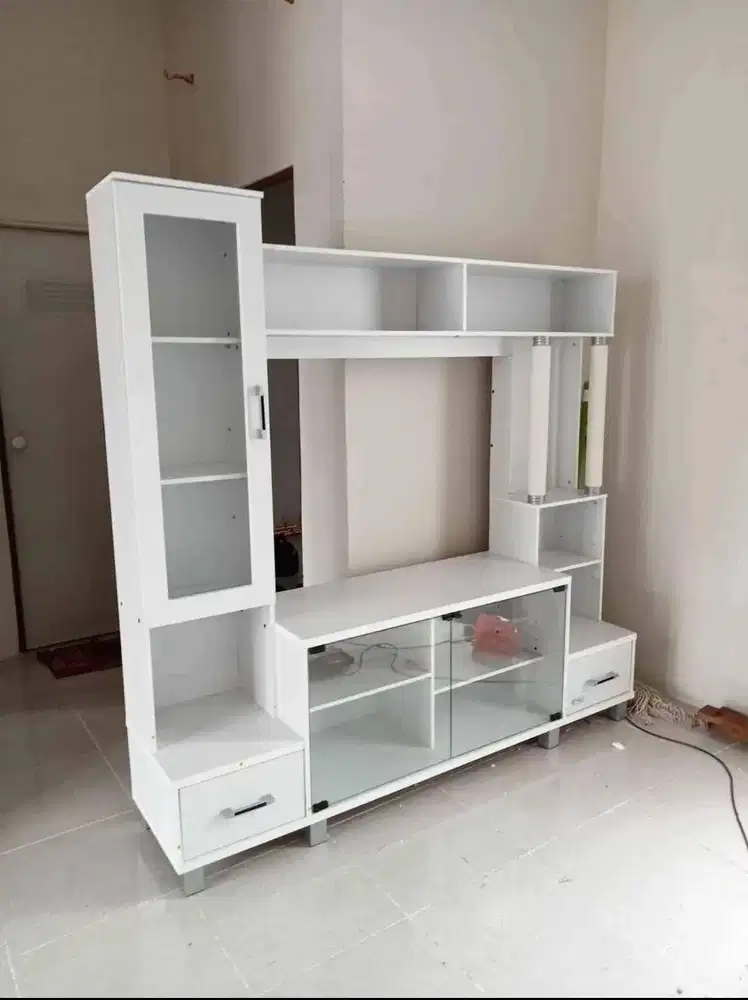 READY MEJA TV 43 INCHI WALL TV SERBAGUNA