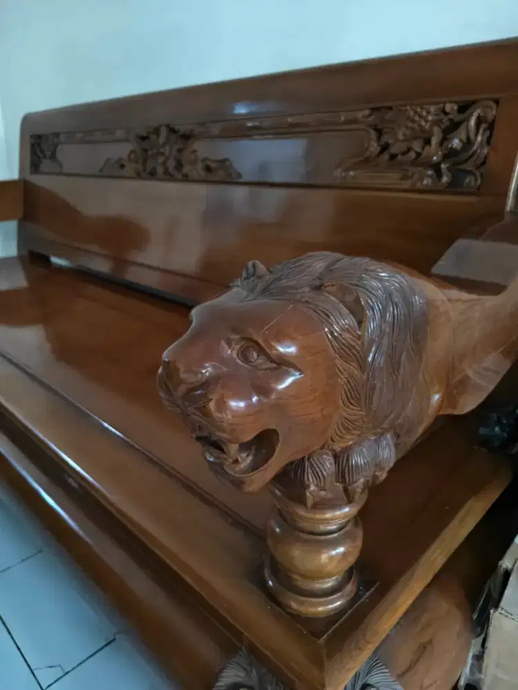 Satu set meja + kursi Jati Asli (2 kursi + 1 meja)